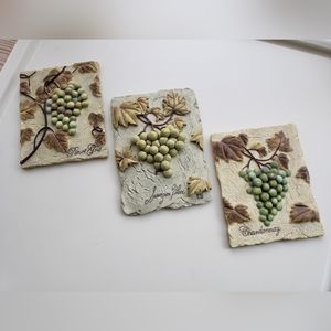 Wine Decor Plaques raised 🍇 & leaves 3 Sauvingon Blanc, Chardonnay & Pinot Gris
